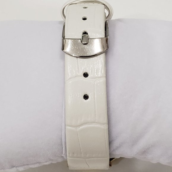 Adorable Austrian Crystal sparkle hearts watch w/white vegan leather strap - Picture 4 of 4